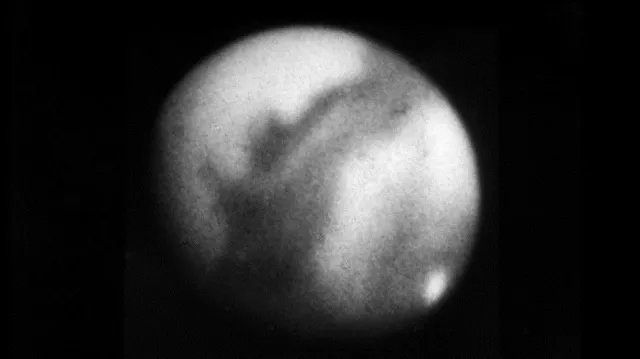 Astronomers Spot New Martian Activity